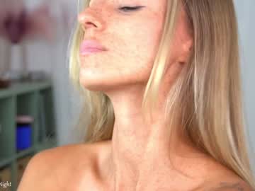 webcam girl artease live cam image #10120292