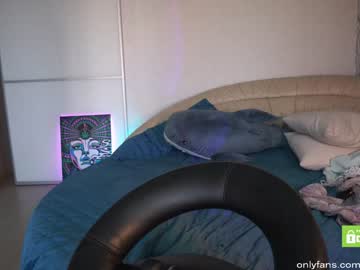 webcam girl pussy__money__weed live cam image #418212