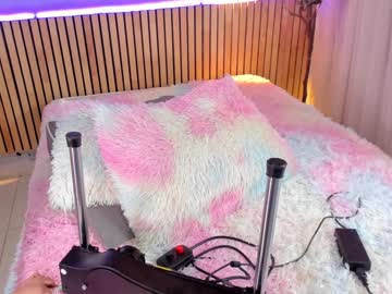 webcam girl little_effy18 live cam image #8954870