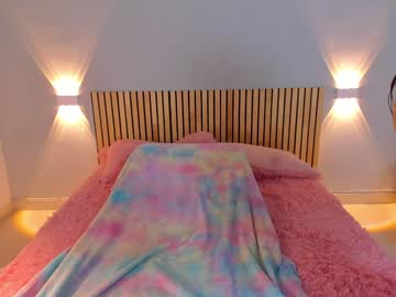 webcam girl little_effy18 live cam image #6820227