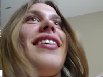 webcam girl molly_p live cam image #12562722