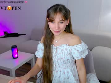 webcam girl ambertan1 live cam image #11256865