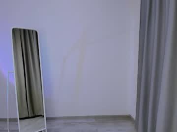 webcam girl chloe_catherine_mykers live cam image #4485601