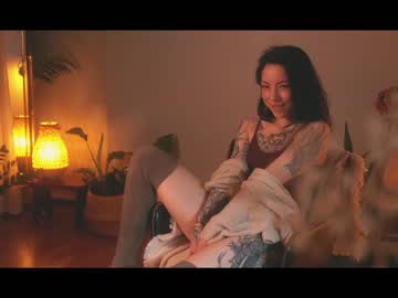 webcam girl ambientink live cam image #2330544