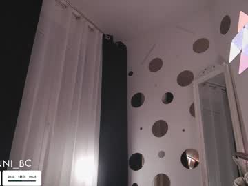 webcam girl taanni_bc live cam image #12732184