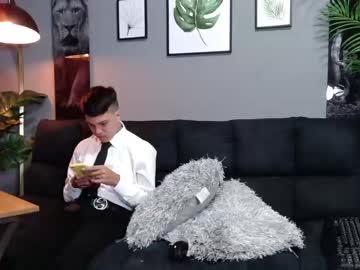 webcam man bless_my_neighbor live cam image #2014735