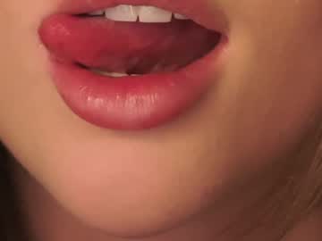 webcam girl bitter_moon live cam image #10289552