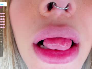 webcam girl one_more_cum live cam image #3841165