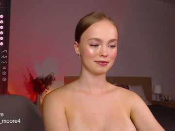 webcam girl lumoore live cam image #7133307
