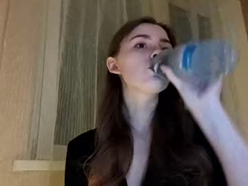 webcam girl jennyjansen live cam image #7104258