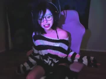 webcam girl salemhex live cam image #5884592