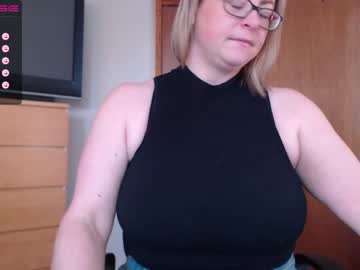 webcam girl ffl1233 live cam image #4814166