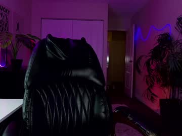 webcam girl oliviaowens live cam image #12991409