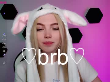 webcam girl small_blondee live cam image #5793582