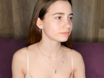webcam girl emilybrowne live cam image #5105473