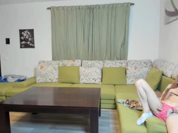 webcam girl zt0_ live cam image #10457898