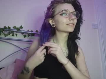 webcam girl lizzyylovesick live cam image #9569761