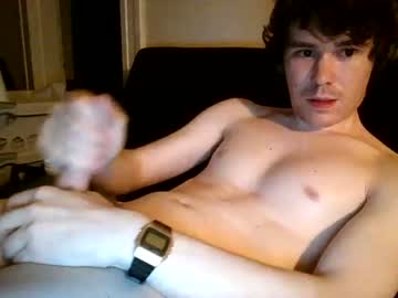webcam man manwithaweapon live cam image #3270619