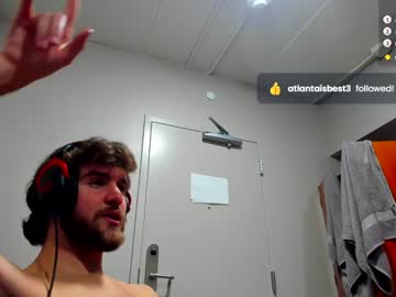 webcam man lunality live cam image #11170700