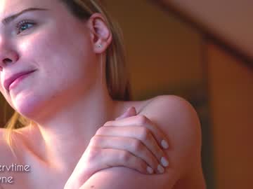 webcam girl emmber live cam image #1279610