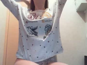 webcam girl kyliesweetyy live cam image #1118891