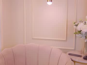 webcam girl gwenbanks live cam image #11604506
