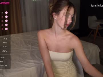 webcam girl lexipoy live cam image #3686487