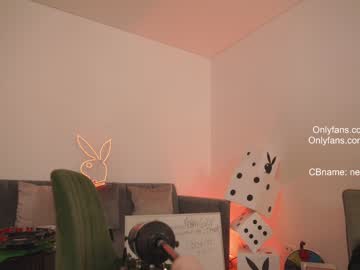 webcam girl emma_lu1 live cam image #7480984
