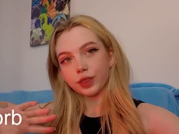 webcam girl small_blondee live cam image #5976068
