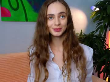 webcam girl mira_lanes live cam image #10837503