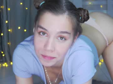 webcam girl monika_youthfull live cam image #10448367