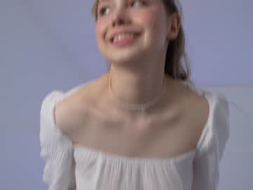 webcam girl april_blush live cam image #9091933