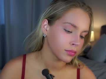 webcam girl lipswithsmileonthem live cam image #12916620