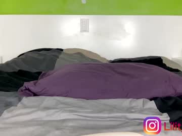 webcam girl lily_holy live cam image #4711427