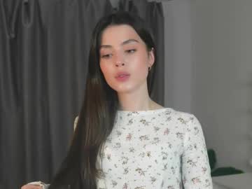 webcam girl lucky_forme live cam image #12016613