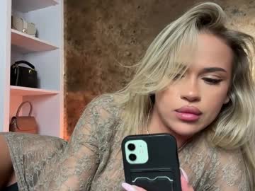 webcam girl julia_rle live cam image #10814641
