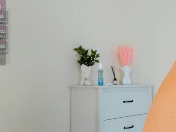 webcam girl molly__meow live cam image #9188572