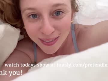 webcam girl pretendlunch live cam image #9002174