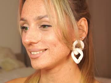 webcam girl artease live cam image #10875826