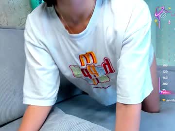 webcam girl lorettadunnell live cam image #12343460