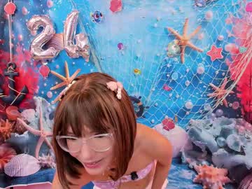 webcam girl little_effy18_ live cam image #12636100