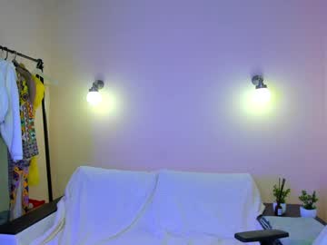 webcam girl charlottecardine live cam image #11281655