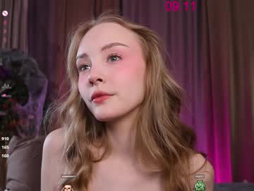 webcam girl lissa_meooow live cam image #10993193