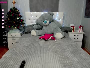 webcam girl emmika_ live cam image #1242104