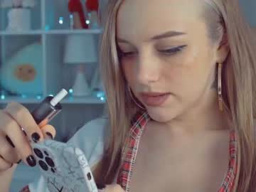 webcam girl mia_milagros live cam image #1825051
