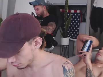 webcam man fratguysonline live cam image #3602601