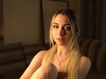 webcam girl owlluree live cam image #7435748