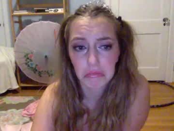 webcam girl kylie_x_heart live cam image #341173