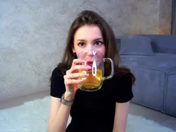 webcam girl linnhaskell live cam image #12599216