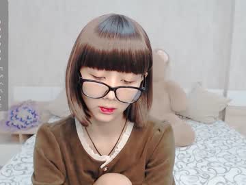 webcam girl little_yena live cam image #7874416